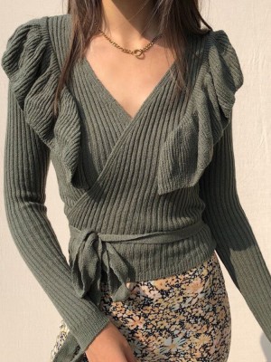 Women V  Neck Ruffle Trim Elegant Knitted Sweaters